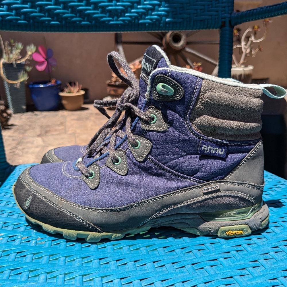 Ahnu hiking boot